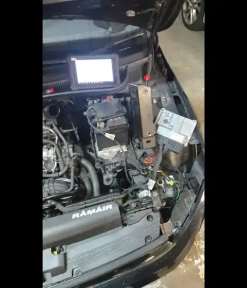 ECU diagnostics with Autel scan tool